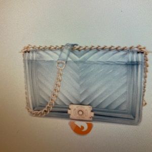 Meet your Posher, Mekia